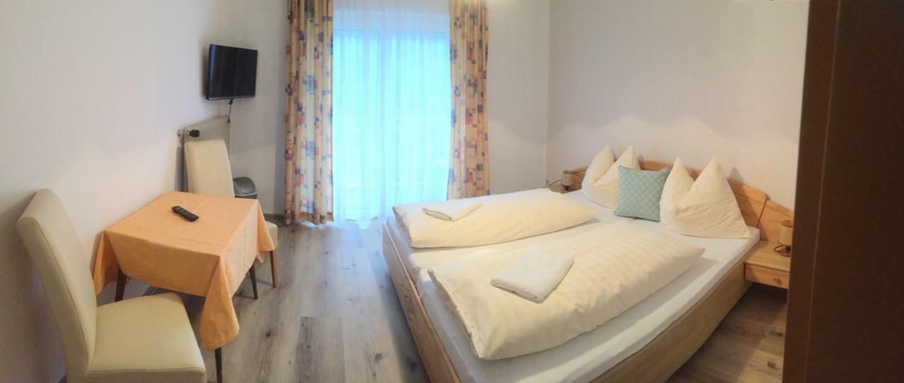 Seecamping & Pension Mentl Landskron Exteriér fotografie